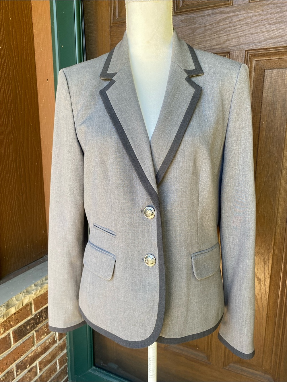 Nine West Light Gray Blazer with Dark Gray Trim